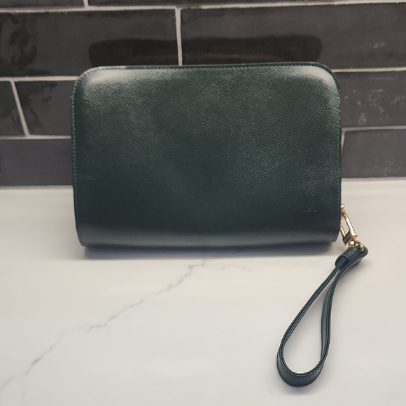 Louis Vuitton Baikal Taiga Wristlet With COA - Picture 1 of 13
